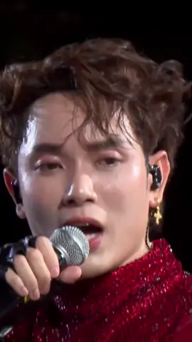 Ai tin được đây là visual U40 không trời? #trucnhan #kimentertainment #yfest 