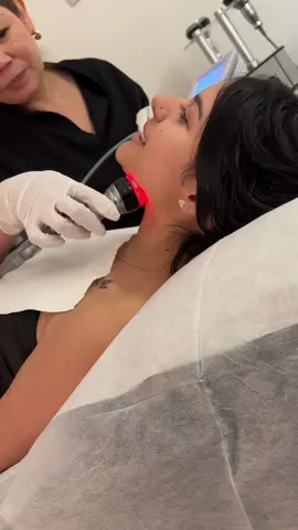 Aquí el secreto de como Nicole hizo la cintura, Chiquita! @Renova Aesthetic #masajesreductores #maderoterapia 