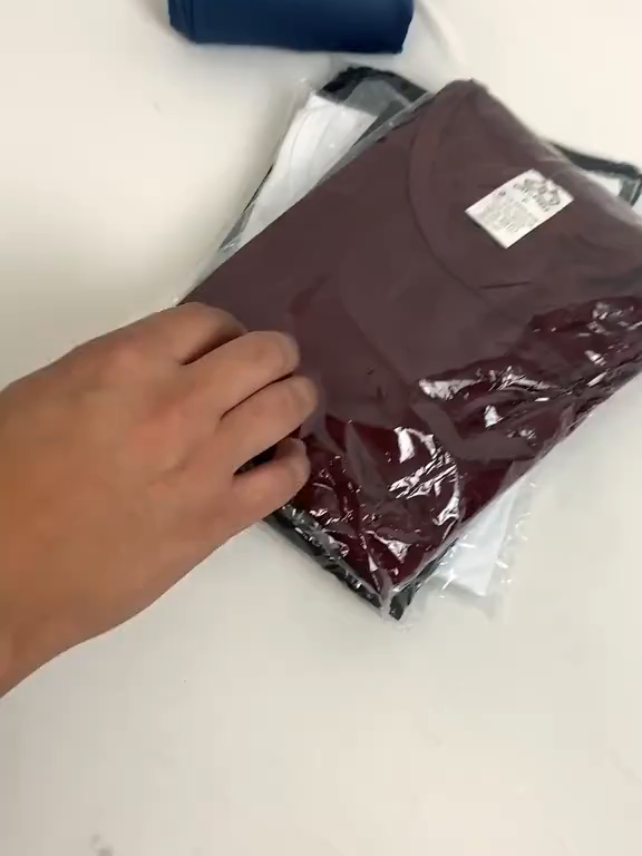 Kit com 5! Treine a semana toda com DryFit! 💪 Leve o Kit 5 Camisetas Poliéster para Academia, Corrida ou Casual. Conforto e secagem rápida! Link na bio. 🛒 Compre aqui 👉 https://s.shopee.com.br/3fvYHeaaNx ⚠️ Promoção sujeita à alteração de preço e estoque do site