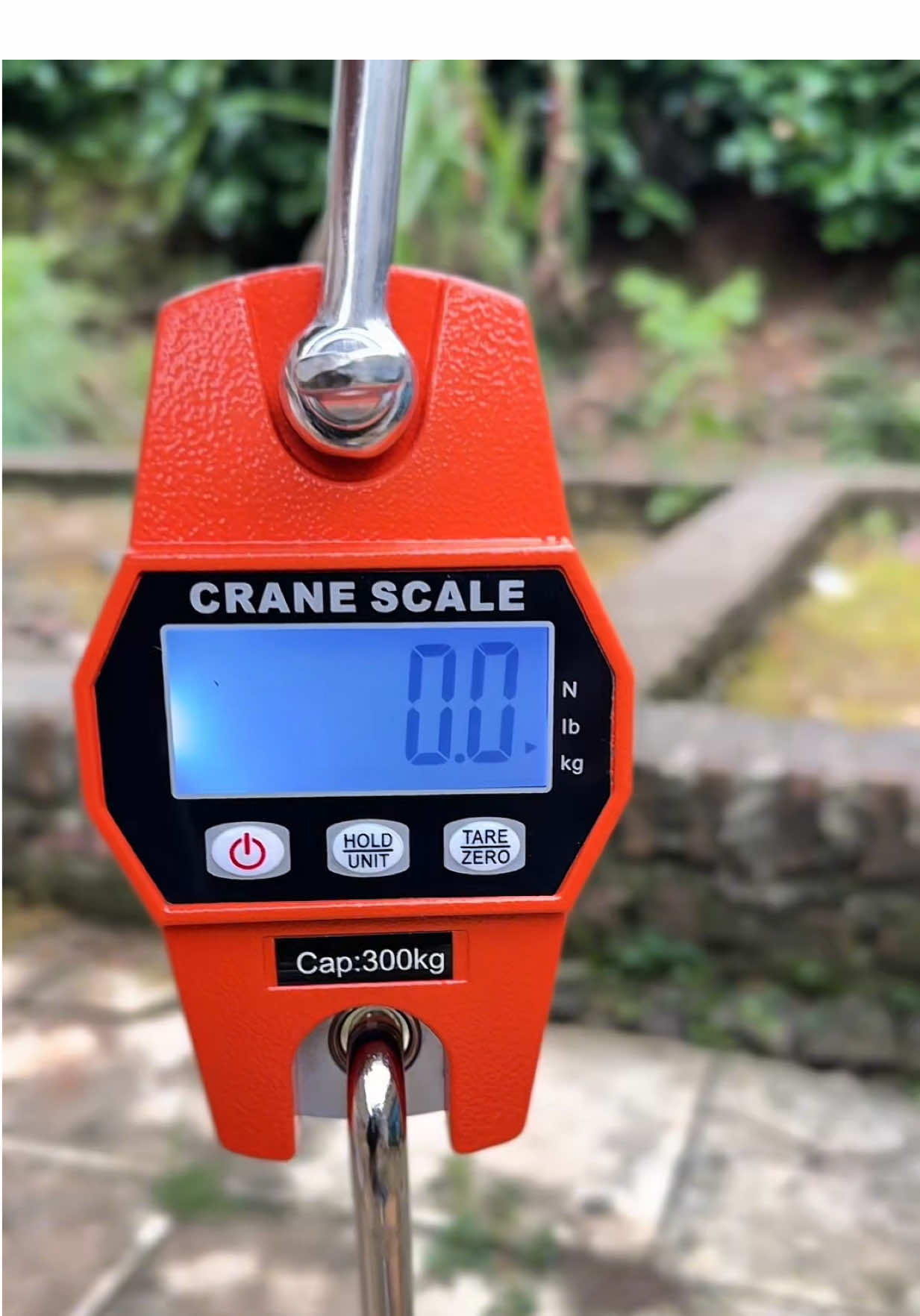 Timbangan gantung kapasitas 300kg akurat dan konsisten 