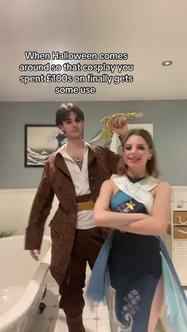 Ah yes a generic mermaid and definitely not a genshin impact cosplay 😃🤫🤫 #halloween #cosplayer #madameping #genshin 