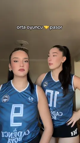 soyle bakalim aptal balik @Sude Sızmaz  #voleybol #volleyball 