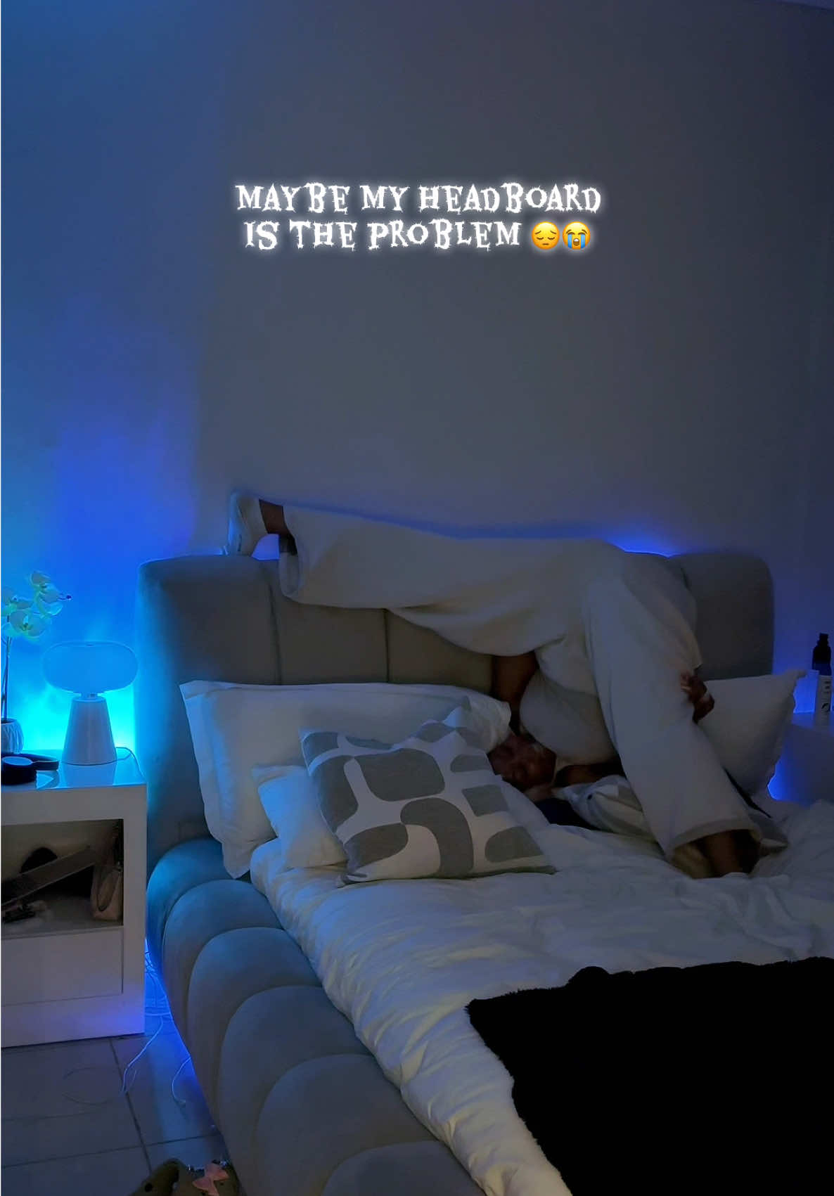 @Lonerr would you still love me if I was a worm?😔