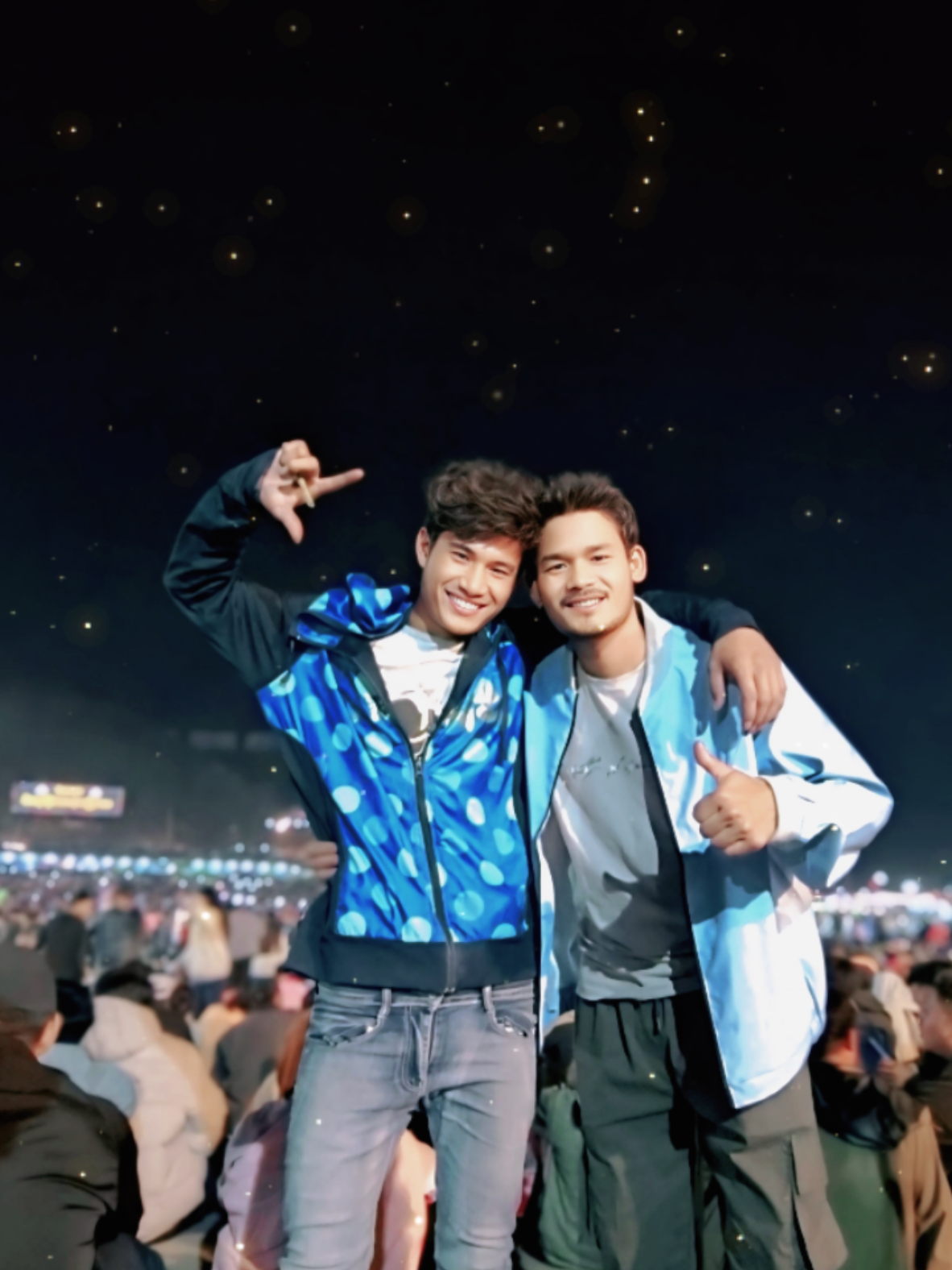 #တောင်ကြီးတန်ဆောင်တိုင်ပွဲတော်2025 #အရမ်းပျော်ခဲ့ရသောညလေးတစ်ည #တောင်ကြီးရောက်ထီလာသားလေး 