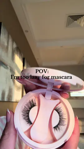 MAGNETIC LASHES save my dayyy🪄✨🎀💫 #kuwait #magneticlashes #SmallBusiness 