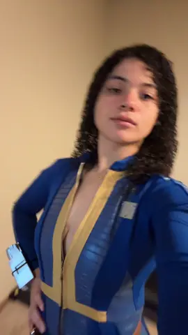 Spam incoming I love this suit #fallout #gamergirls #halloweencostume 