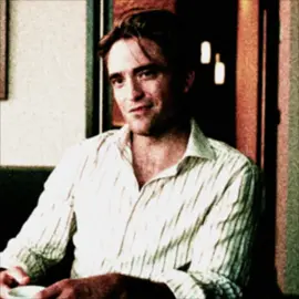 best actor oat argue with the wall #robertpattinson #tenet #thebatman #mickey17 #edwardcullen 