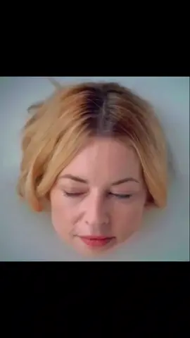 girl dodging a killer.. #usatiktok #usa #foryoupage #foryou #movieclips  