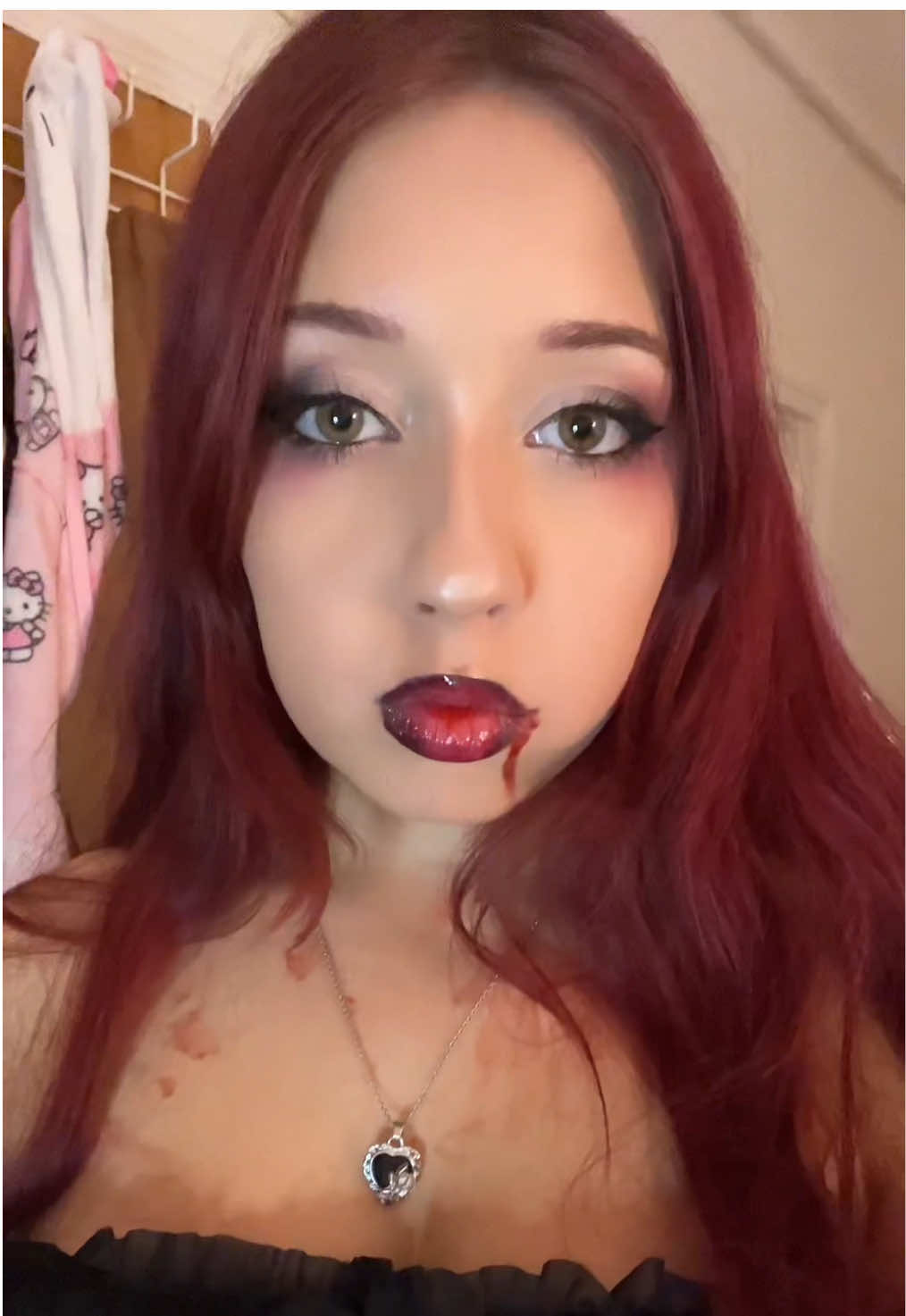 Vamp makeup 🖤 #vampire #vampiremakeup #makeup #grwm 