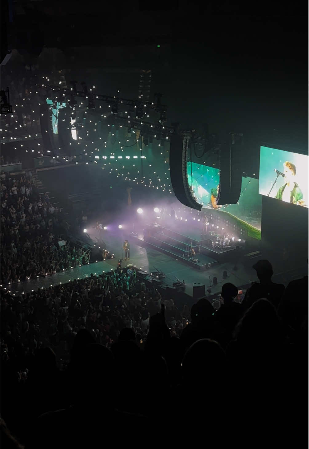 So Amazing! 🤍 @Josiah Queen #fyp #concert #tampa 