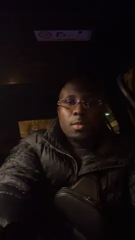 Je suis le negro du moment en ville 2 Lettres à retenir 🤝 Impliqué depuis PES aujourd’hui je vends des cd comme konami🥷🏾🏴 #nmpichichi #rapfr #konami #pourtoii 