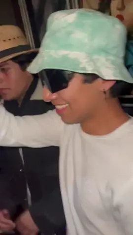 madre mía que tryhard #borracho #alcoholismo #moreno #feliz #altagama 