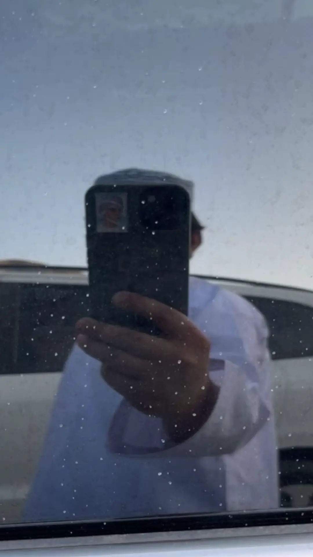 حتىــٓ العـمرْ لو تطلبــْ العمرِ بعطيكـ خذيت قلبيـ مـعك مننـ صغرِ سنيِ  وخذيتـ كلـ الودوشـ عاد يرضَيكـ مرتــ سنين ولا تغيرتــ لآنيــَ