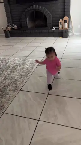 🥹still can’t get over it 😍 #fypシ #firstborndaughter #sahmlife 