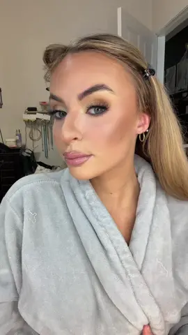 GRWM for a country festival aka boots on the bayou!!! This makeup had to last 12 hours and it did!! #grwm #mua #makeup #makeuptutorial 