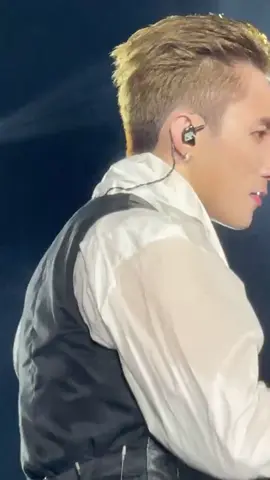 Cái view ngon ngon @Son Tung M-TP #sky #emcuangayhomqua #viettel 