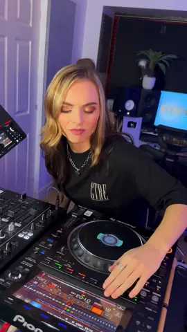 Multi-tasking at it’s finest? 😆 locked away in the studio 🔥 #dj #djmix #djdrummer 