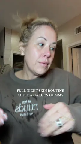 THE FULL LINE UP 🙌 @ELEMIS Cleansing Balm @Skinfix Foaming Oil Cleanser @Beekman 1802 Milk Shake Toner @imfrom_us Black Rice Toner @medicube global Pink Milky Toner  @SkinCeuticals A.G.E. interrupter  @Missha ES Official Account Time Revolution  @DRMTLGY Needle-less Growth Factor Serum @skinbetter science Mystro Revive Renewing Serum @Alloy Health M4 Estrodoil Face & Eye Cream @BIOHEAL BOH Pro Bioderm 3D Lifting Cream @Farmacy Beauty Honey Grail Facial Oil @YSEBeauty Like a Gloss lip mask @nuorganic cosmic lash serum not pictured Strivectin Face Lift Serum bc I forgot to share it hahaha  Let me know if you want the day routine! 😅😭 I never miss a day but I do bring the routine down a few notches when I travel. 💗  ##over40skincare##over40nightroutine##pcos