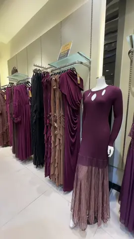 فرع اوبرا فاشن في جدة الأندلس مول  #اوبرا_فاشن #فساتين #فساتين_سهره #شتاء #خريف 