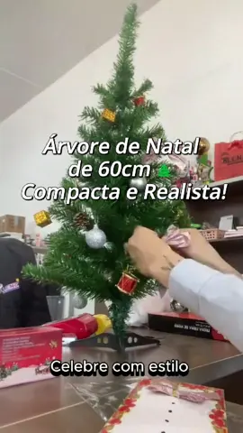 🎄✨ Deixe o Natal mais encantador! Essa Árvore de Natal Pinheiro Verde de 60cm é perfeita para decorar qualquer cantinho com estilo e alegria! 🌟 ✅ 50 galhos cheios e ajustáveis ✅ Cor verde tradicional e realista ✅ Ideal para mesas, aparadores e escritórios Monte a sua árvore e espalhe o espírito natalino 🎅💚 #Natal2025 #DecoraçãoNatalina #CasaDecorada #arvoredenatal  #BasicTechShop 