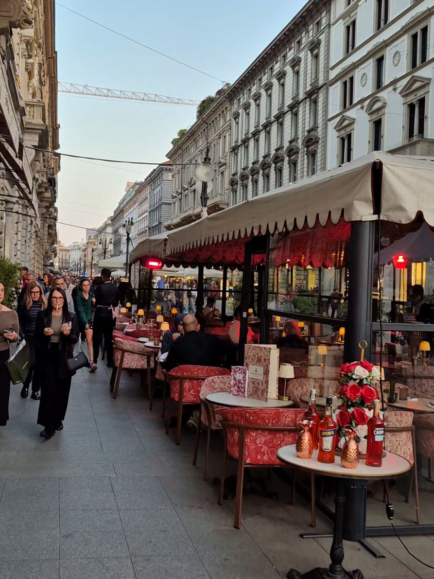 Milan Italy #milano #milanitaly #italytrip #italia #milan 