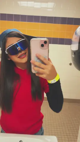 i saw so many people as max this year😭😭#fyp #foryou #foryoupage #max #halloween 