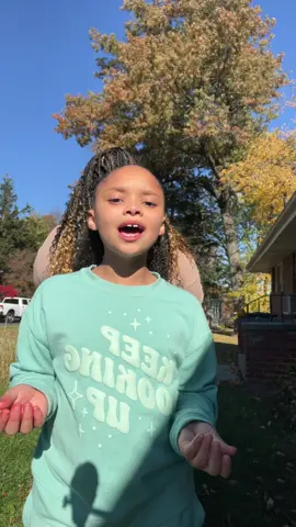 We just had to do this 😂💕🤏🏽 #sisterduo #fyp #goviral #trending #fypfyp 