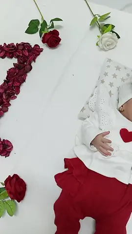 خليلي الي صار عمرو شهر 🐣😚#بنتي_حبيبت_امها😻💕 #عطوني_رايكن_بالفيديو🥺🖤🧸 #تصويري📸 #تصميمي🎬 