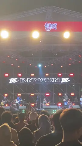 nandure kembang tukul wiranggg yo mas den @DENNY CAKNAN  #denycaknan #dc #konserdennycaknan #wirang #konsermedan 