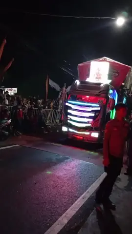 BOfago karnaval sempu kediri#lewatberanda #trendingvideo #karnaval #bofagoaudio #tiongkokgenk 