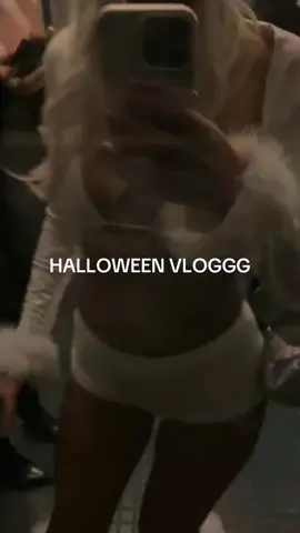 youll either love or hate me and karolina after watching this whole thing, happy halloweenie