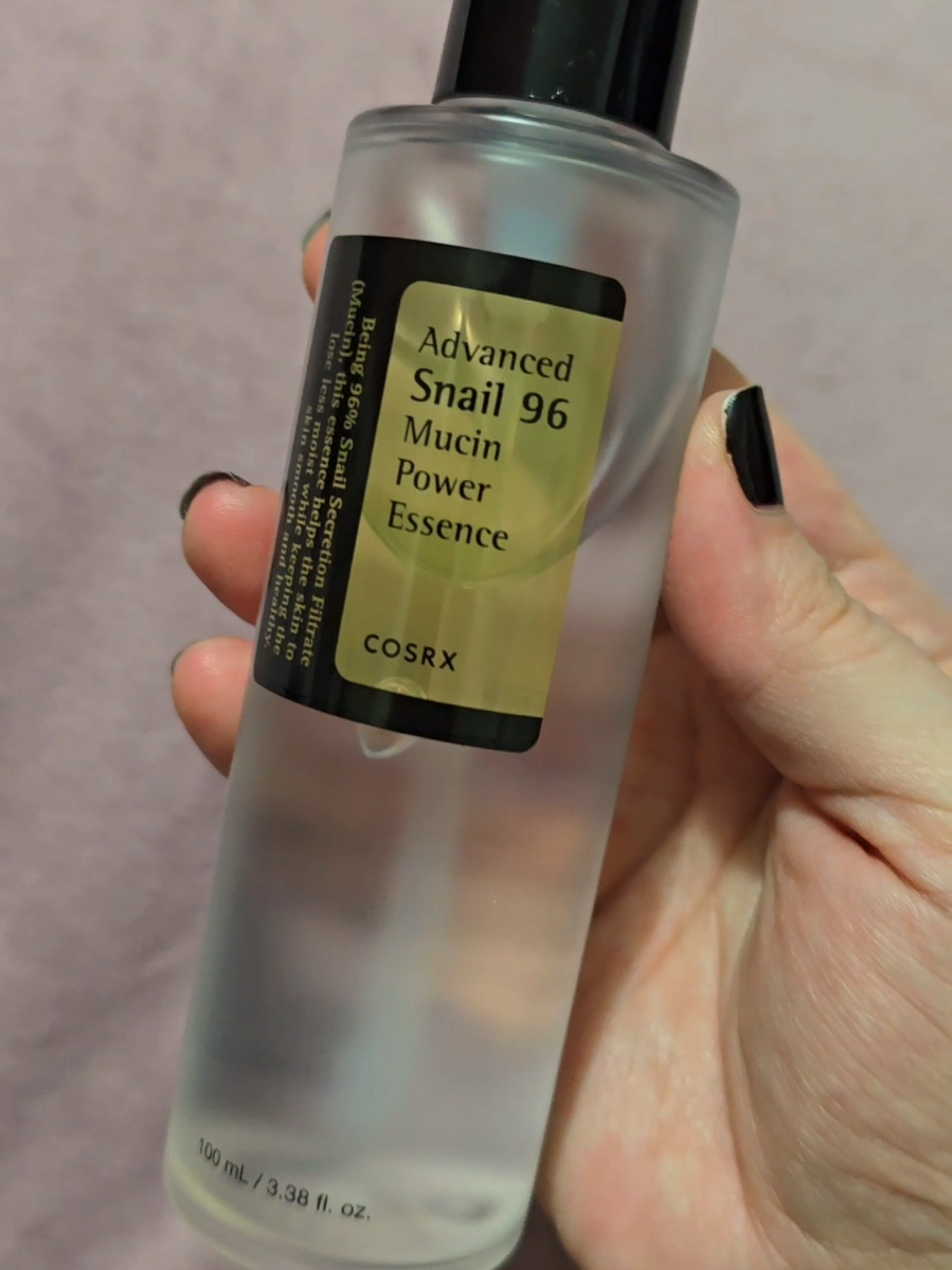Cosrx Snail Mucin Power Essence #cosrx #snailmucinskincare #snailmucinessencecosrx #snailmucinpoweressense #cosrxsnailmucin 