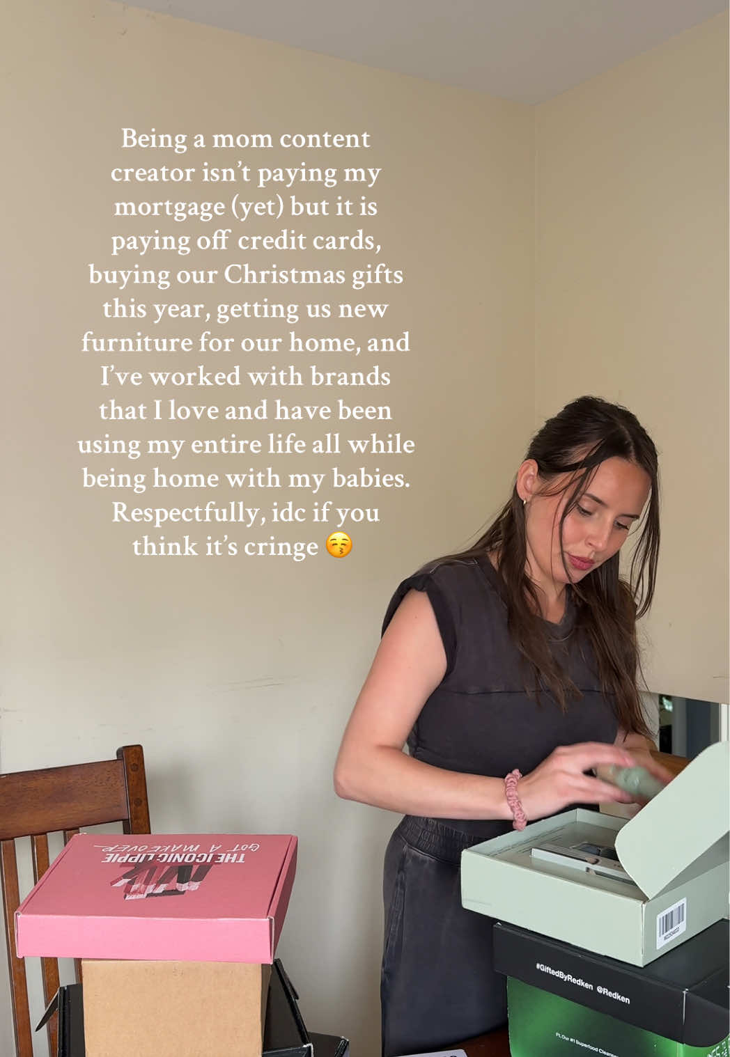 Doing something I actually love while being home with my babies 🥹🤍 #momcontentcreator #contentcreator #MomsofTikTok #sahm 