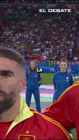 Todos intentaron sacar a Carvajal de la selección española antes del Mundial. Pero lo que casi nadie sabe es que detrás hubo un verdadero complot. 