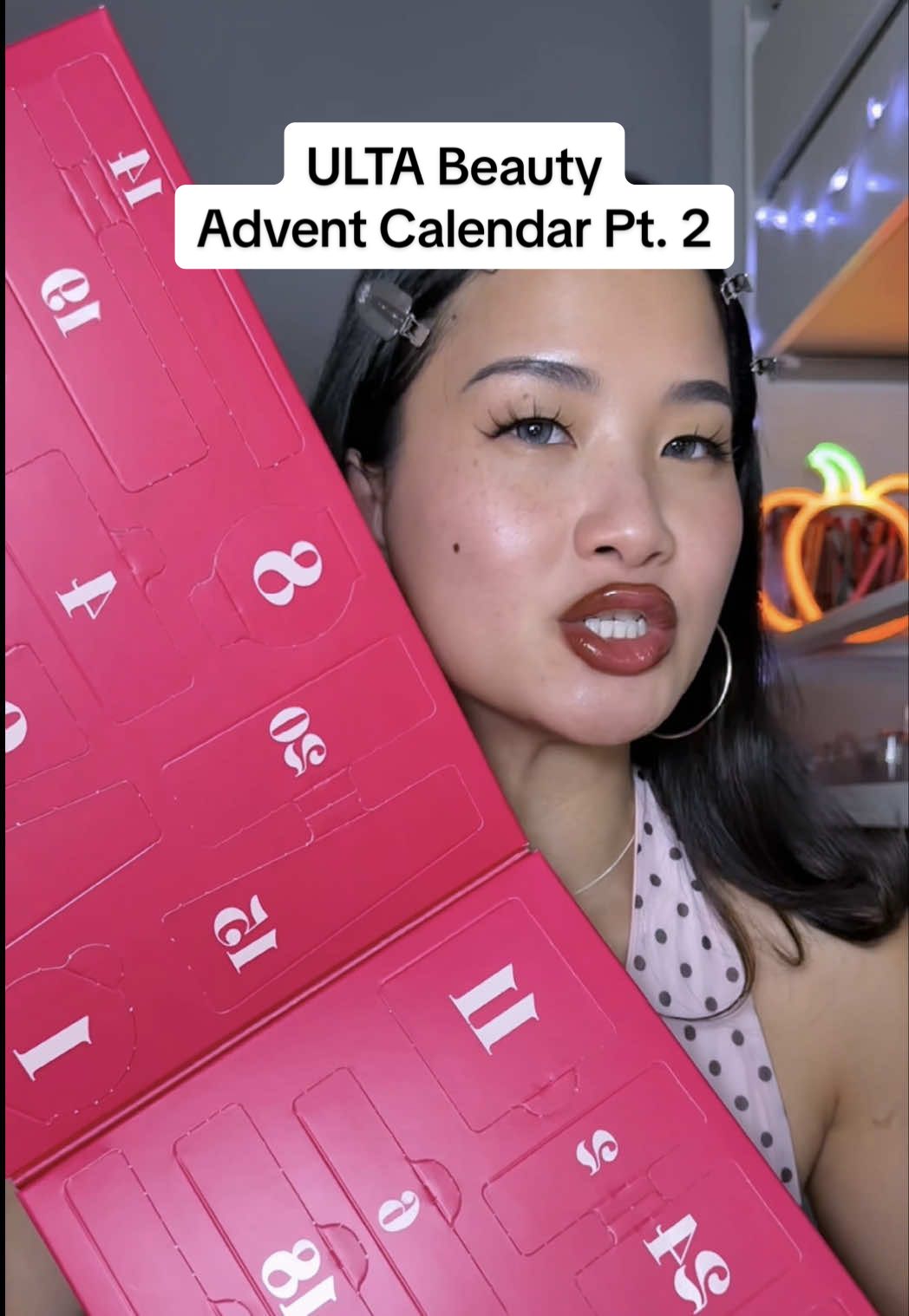 for some strange reason going into an advent calendar unboxing with NO expectation is the best thing to have 🤩😀🤣  #makeupreview #adventcalendar #honestreview #unboxing #holidaygifts 