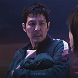 #LeeJungJae || Es tan omega que incluso le dieron un bebé. Inho se que tu le pusiste el bebé. > Mi mamá omega Gihun contra el mundo.  > Song: Papaoutai by Stromae > Scp: avapacks on ig > App: Alight Motion  #squidgame #seonggihun #456 #seonggihunedit 