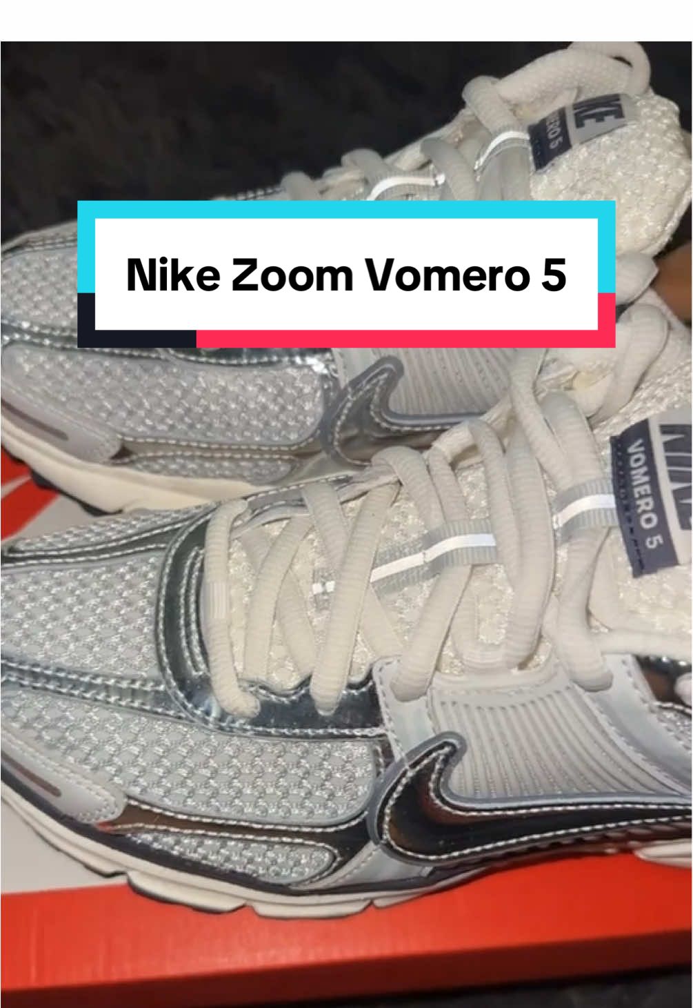 The Nike Zoom Vomero 5 combines everyday comfort with retro-inspired style. Comfort level: unreal. Design: unmatched. #Nike #nikezoom #vomero5 #blackfridaydeals #sneakerhead @Nike 