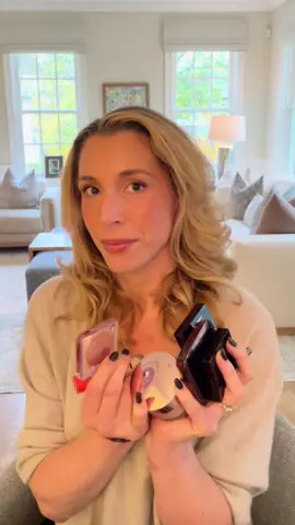 A few underhyped products to consider picking up during the @sephora sale   @Bobbi Brown pot corrector (light bisque) @Kulfi concealer (coco crush) @Laura Mercier loose powder in Rose, blush in Chai and Passionfruit and eyeliner in cocoa @Hourglass Cosmetics Ambient Lighting finishing powder in Dim Light @Tower 28 Beauty blush in Office Hours @Patrick Ta Beauty blush duo in She’s Seductive    #sephora #sephorasale #makeup #beauty #makeupreviews 