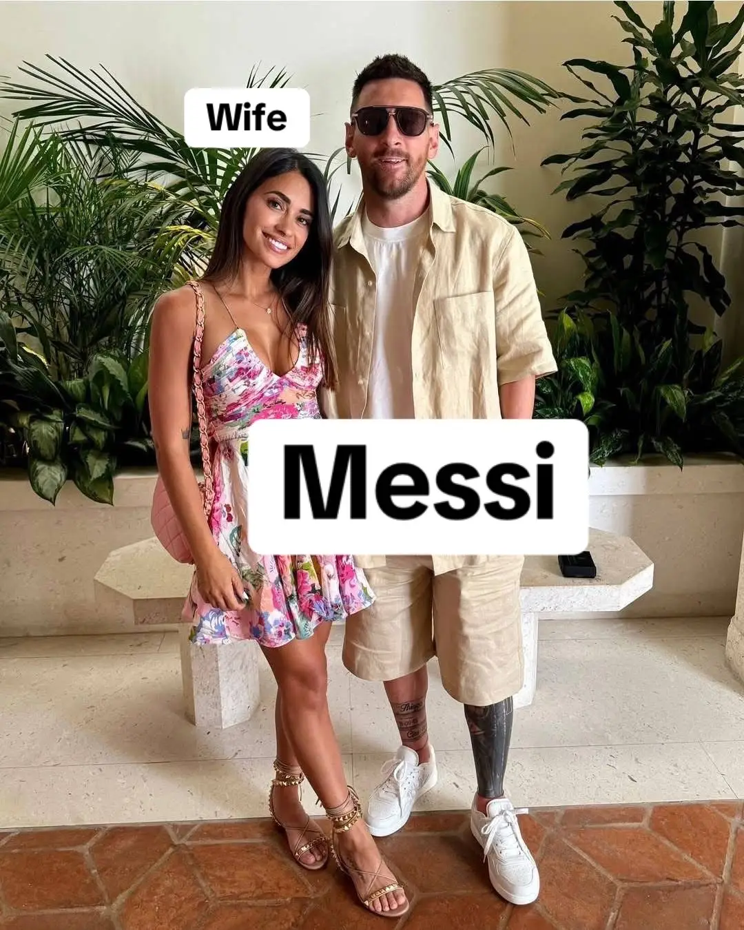 Quelques joueurs avec leurs femme et d’autres avec leurs petite amie en dehors des pelouses 👀😇#passion #couple #lovely #player #football 