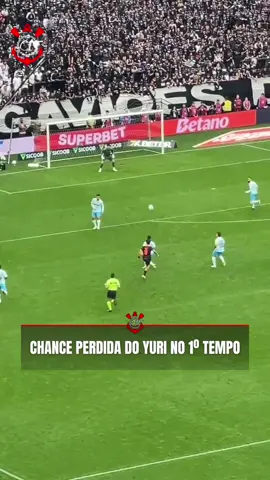 Primeira grande chance! 🏴🏳️ Ainda no primeiro tempo, o Corinthians criou uma grande chance em um cruzamento elevado de Rodrigo Garro. Yuri Alberto cabeceou, mas o goleiro adversário fez uma defesa incrível. Confira o lance: 🎥 Vinicius Lúcio / Central do Timão #corinthians #centraldotimao #timao #sccp #coringao   