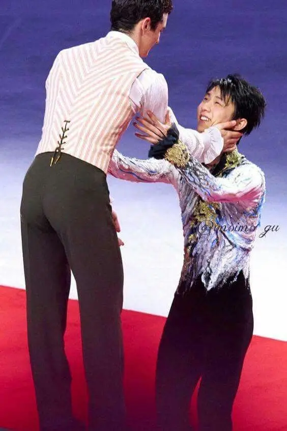 full of happines to Javi making me cry #yuzuruhanyu #javierfernandez #yuzuvier #羽生結弦 #figureskating 