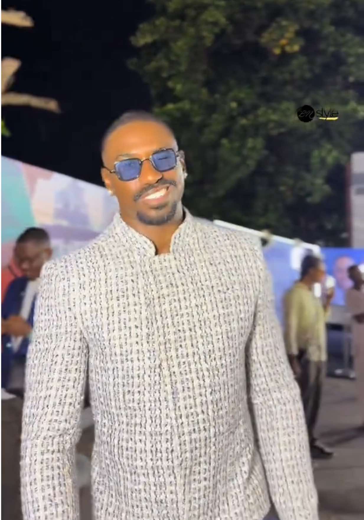 We couldn’t resist a quick Who’s Dat Girl moment at day four of #LagosFashionWeek and everyone understood the vibe 😁💃 #BNSLFW25 #LagosFashionWeek #InFullBloom #BellaNaijaStyle