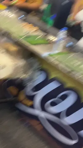 ทำร้ายจิตใจฉันมาก🤣#เจ้แขกแหกปาก😂 #ที่นี่ฉะเชิงเทรา💙 #งานนมัสการหลวงพ่อโสธร #อย่าปิดการมองเห็น 