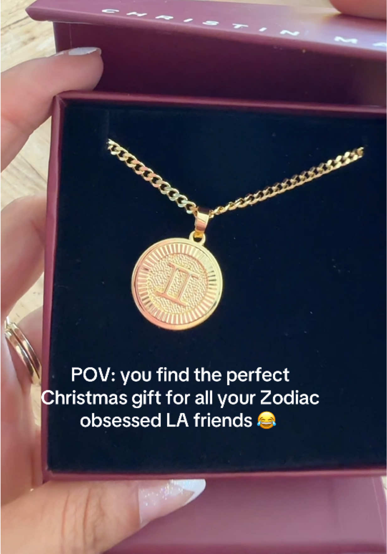 This is such a perfect Christmas gift for my zodiac obsessed Cali friends 😂 #christmasgiftideas #christmasgifts #zodiacsigns #zodiacnecklace #zodiacjewelry 