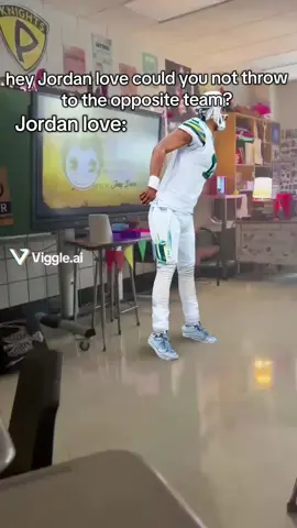 ts team is so ah bro#fyp #football #packers #nfl #viralvideo 