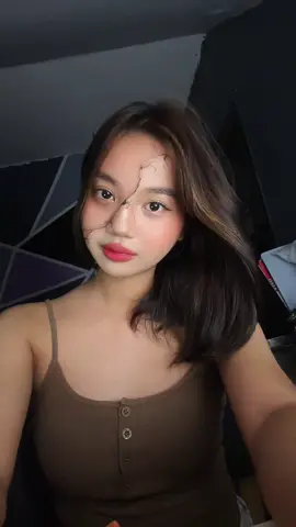 “No one will love you if you’re unattractive” #brokenporcelaindoll #fyp 