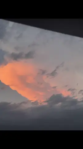 What do you see? I see a little girl in white dress 🤍🕊️#signsfromheaven🌈  #MyAubree #ourwarriorprincess #aubreestrong 