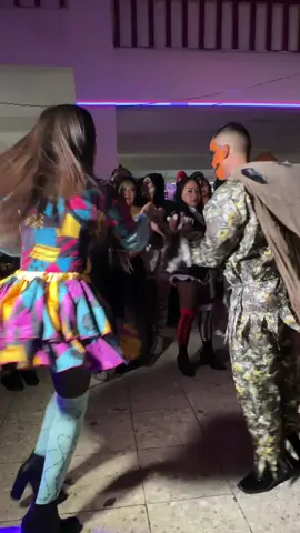 La salsa más viral de 2025 caricias disco sonido súper dengue  #baile #viral #salsa #musica #tiktok 