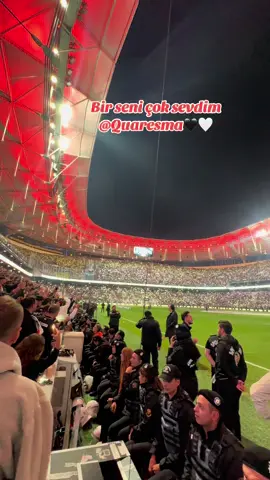 Evine hoş geldin🤍 #quaresma #viralvideo #beşiktaş #aşk #fypシ゚ 