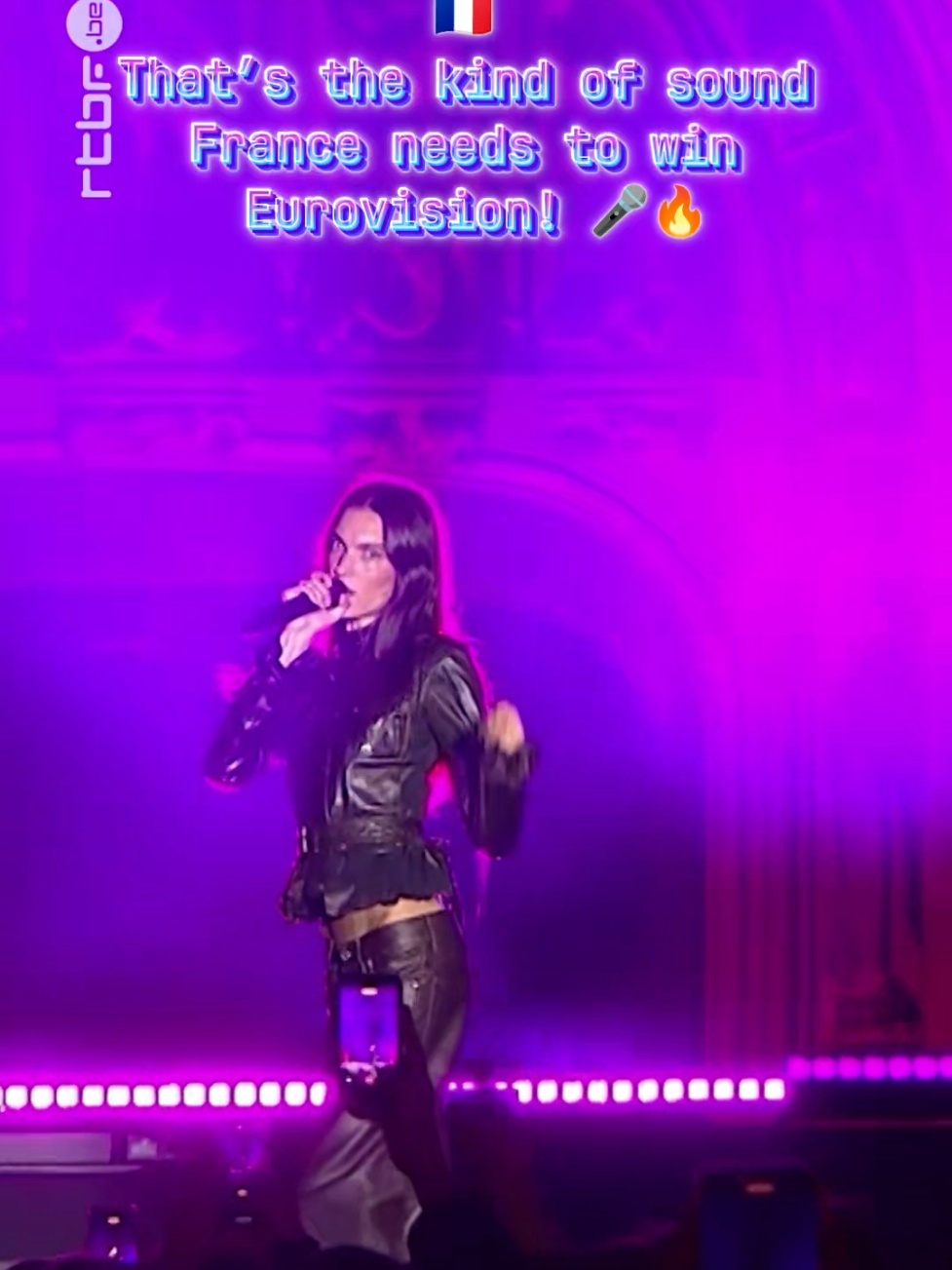 C’est ça qu’il nous faut pour l’Eurovision, niveau son !  🇫🇷That’s the kind of sound France needs to win Eurovision ! 🎤🔥 @France Télévision @Eurovision France  #Eurovision #charlottecardin  #eurovisionfrance2026 #musicvibes  #eurovision2026 
